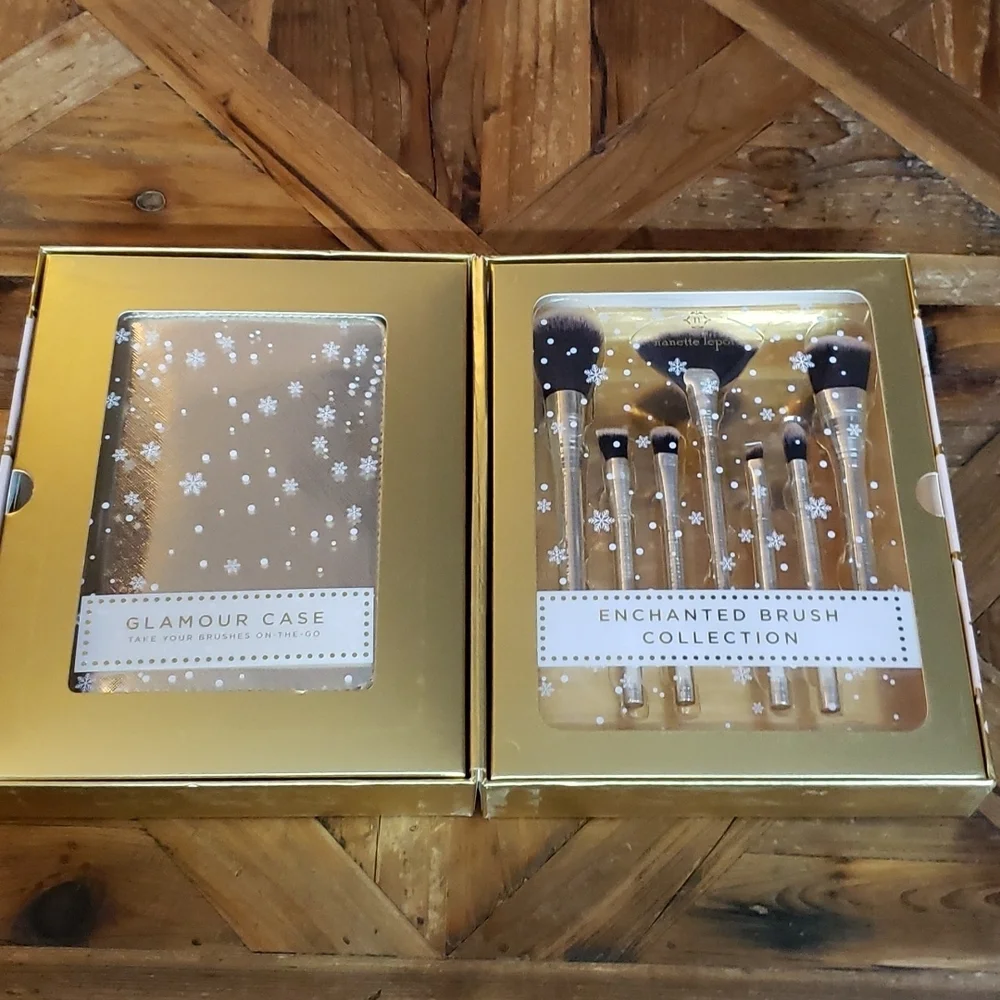 NANETTE Lepore Enchanted Brush Collection